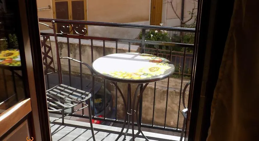 B&B Porta Delle Madonie Campofelice di Roccella 3*,